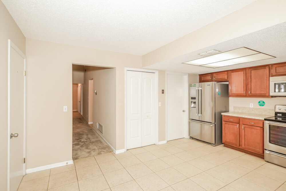 Building Photo - 8424 Bluestem Ct