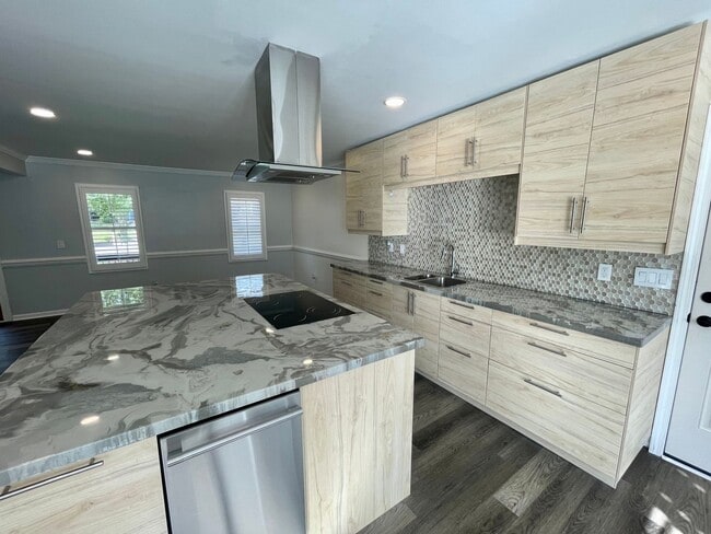 Building Photo - Gorgeous One of a Kind Home! - Available Now!