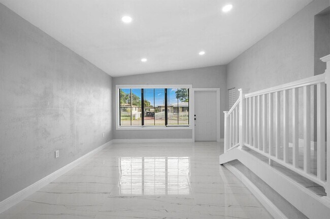 Building Photo - 1300 NW 90th St