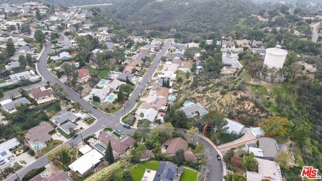 Building Photo - 9631 Crystal View Dr