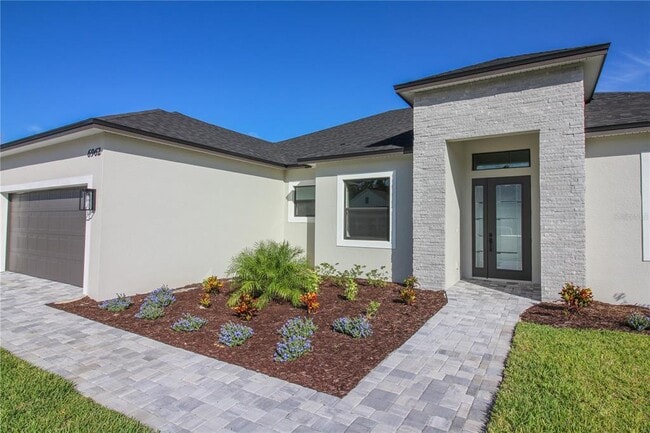 Building Photo - 6962 Treymont Dr