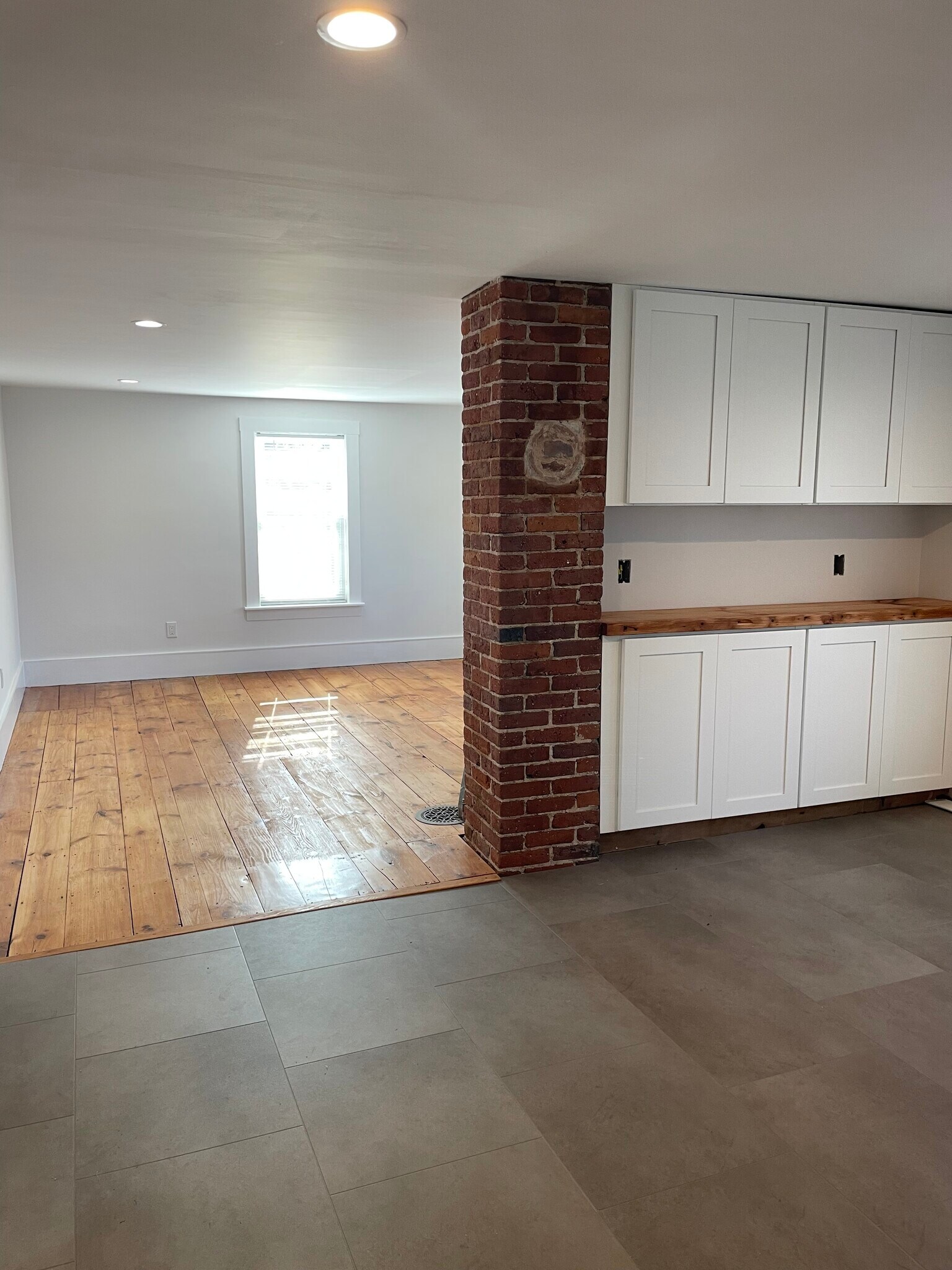 Kitchen to Living Room View - 13 Middle St