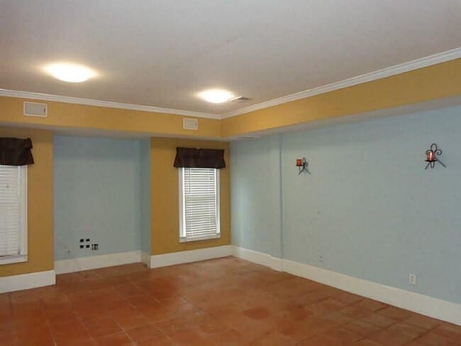 Building Photo - 5 Bedroom finished basement home in Marietta
