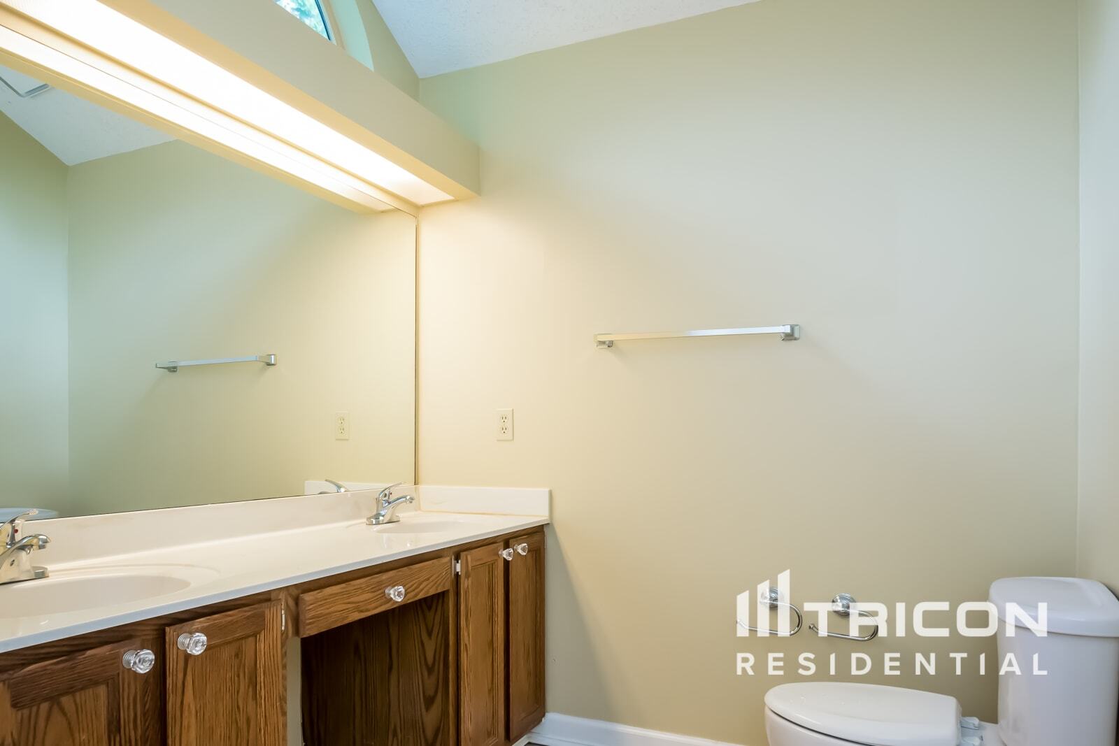 Building Photo - 2809 Cobb Place Manor Ct