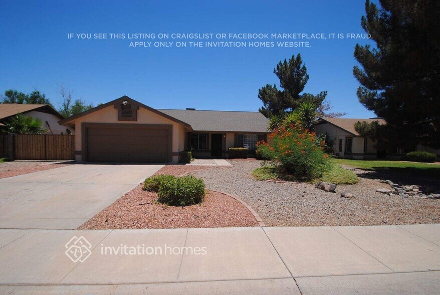 Primary Photo - 8249 W Dreyfus Dr