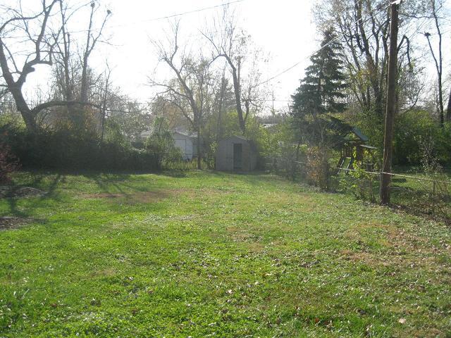 Building Photo - 402 Greenlawn Ct