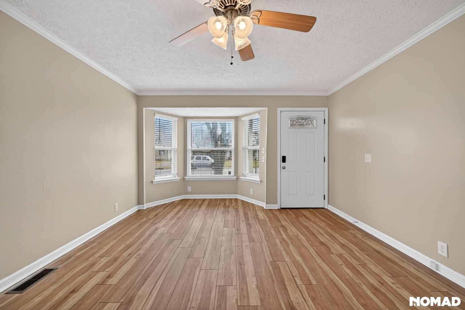 Building Photo - 3209 Lakeford Dr