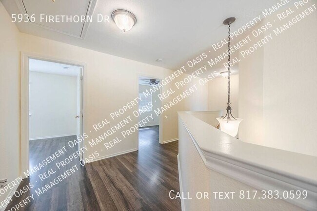 Building Photo - 5936 Firethorn Dr