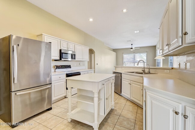 Building Photo - 12983 Quincy Bay Dr