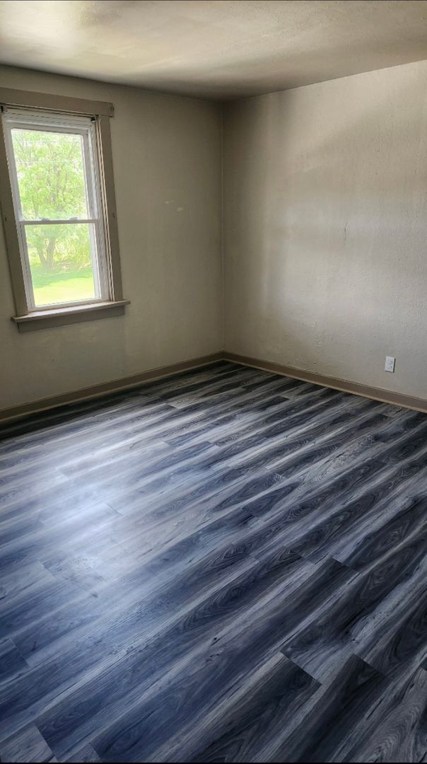 Building Photo - Charming 3BR/2BA Home in Heart of Jeannette