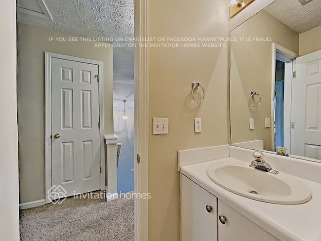 Building Photo - 3711 Avensong Village Cir