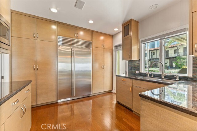 Building Photo - 1800 E Ocean Blvd