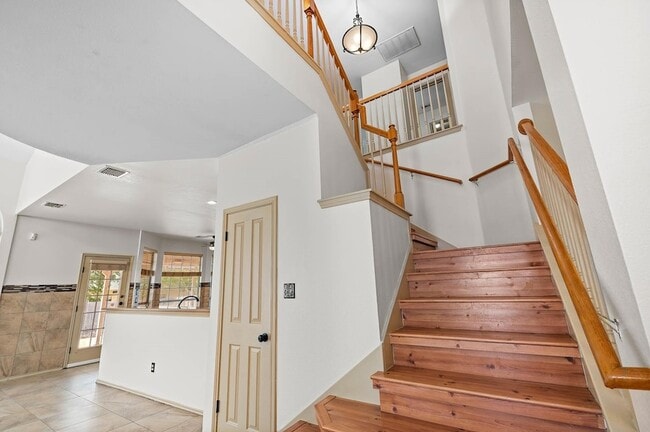 Building Photo - 1601 Chasewood Dr