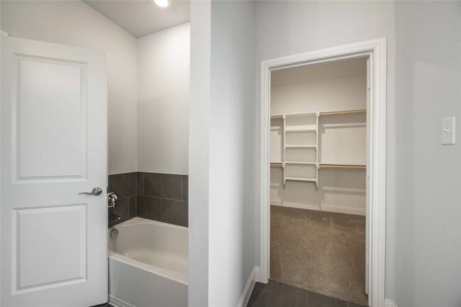 Building Photo - 354 Rock Acre Dr