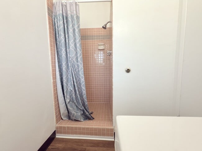 Building Photo - 9630 Wilbur Ave