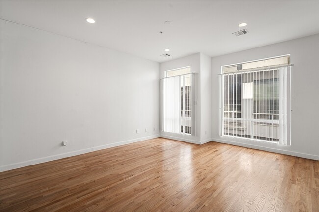 Building Photo - 5712 Winsome Ln