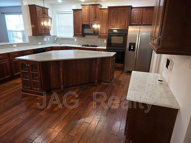 Building Photo - 3084 Sycamore Point Tr