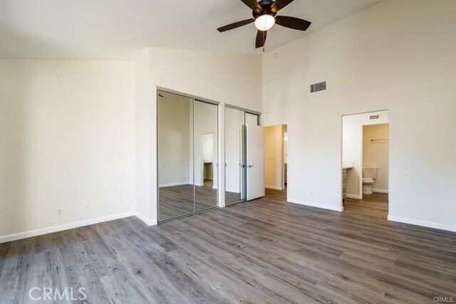Building Photo - 5800 Owensmouth Ave