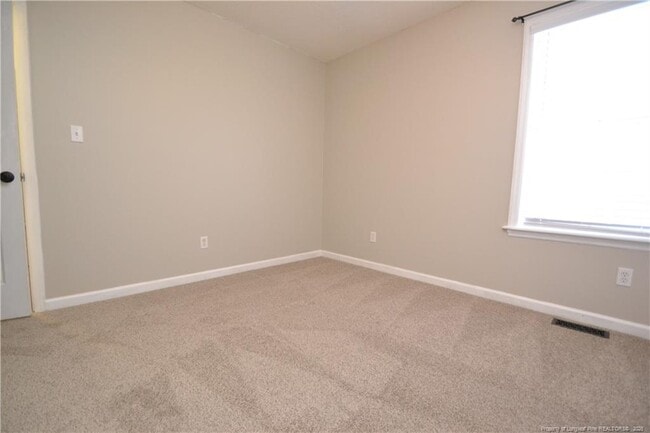 Building Photo - 4208 Loon Ln