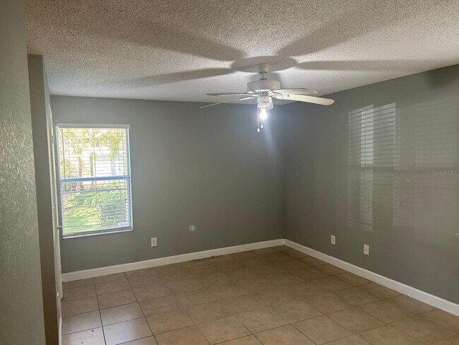 Building Photo - 5156 Conroy Rd