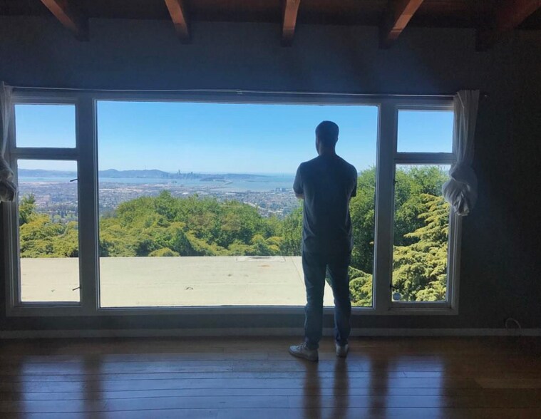 Building Photo - 6100 Skyline Blvd
