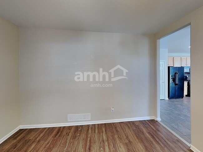 Building Photo - 451 Baler Ct