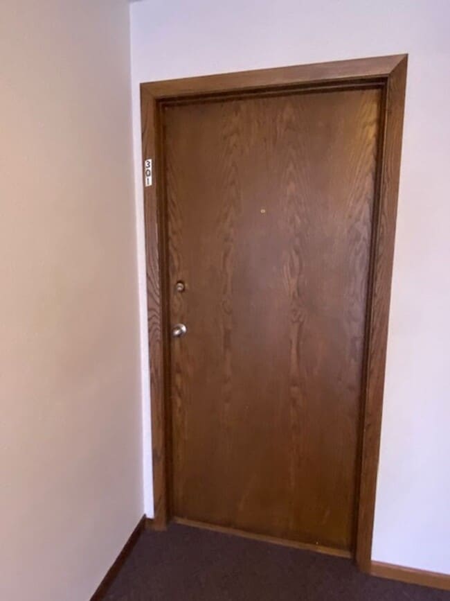 Building Photo - 3 bedroom 2 bathroom Condo Near Downtown Sanford!