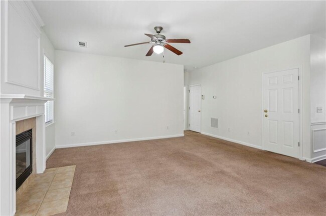 Building Photo - 952 Mill Creek Ave