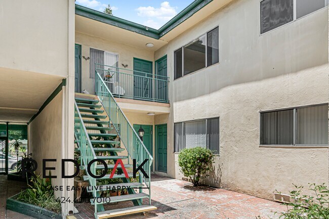 Building Photo - 5130 Yarmouth Ave