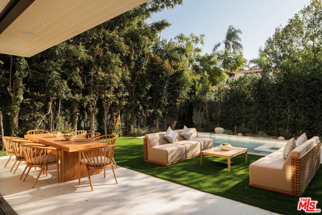 Building Photo - 500 Ocampo Dr