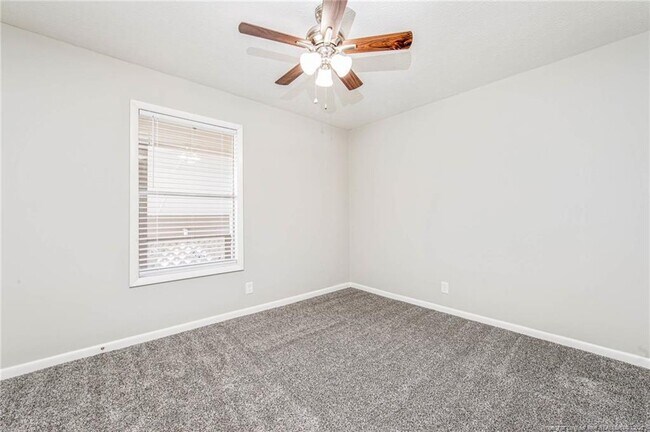 Building Photo - 6760 Willowbrook Dr