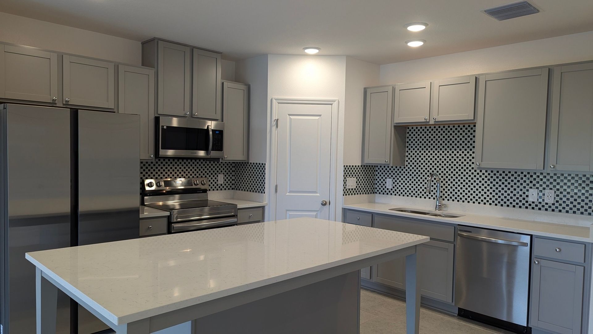 Building Photo - 3723 Academia Ave