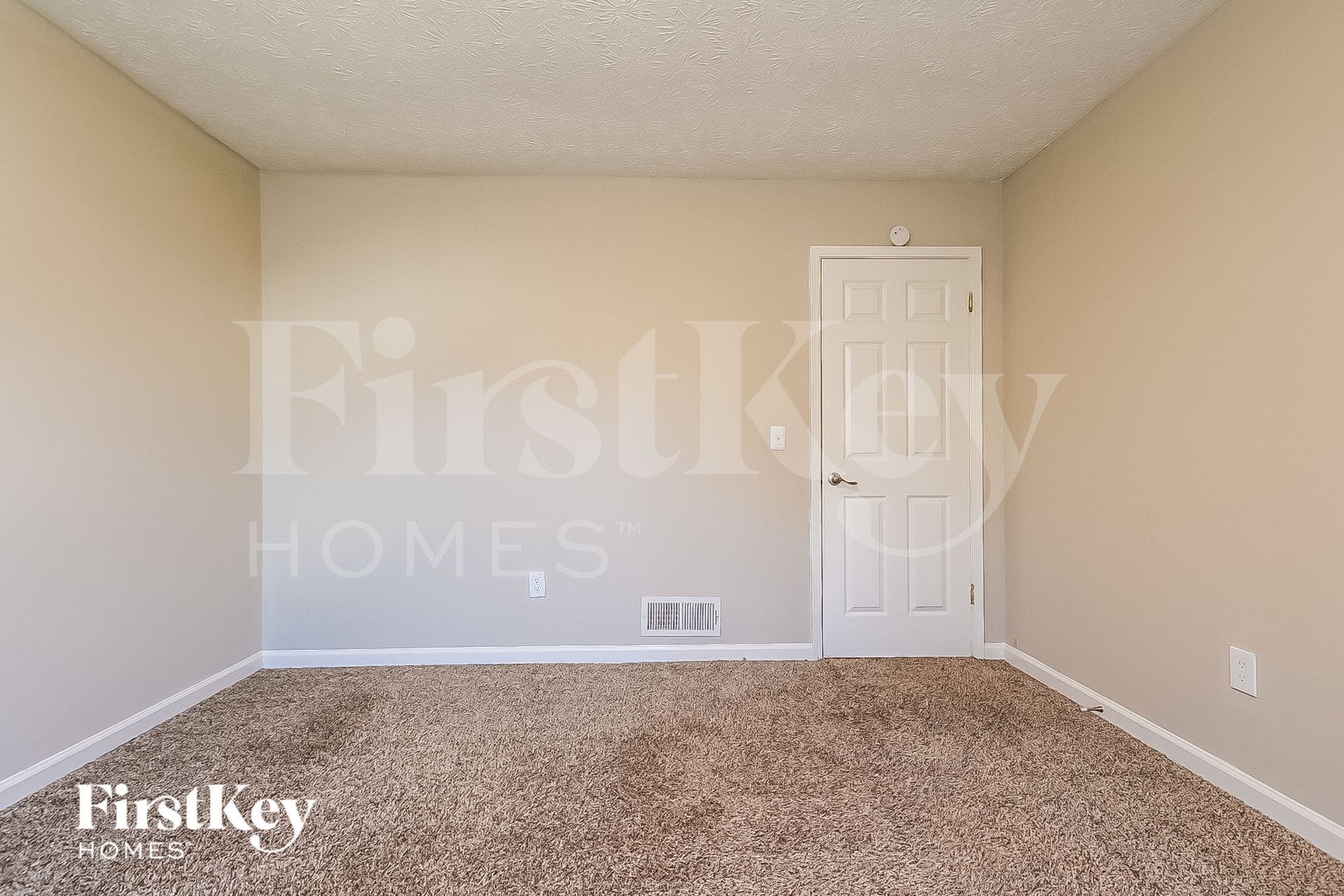 Building Photo - 600 Inglenook Dr SW