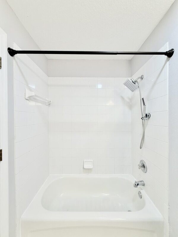 Building Photo - 13706 Forest Lake Dr