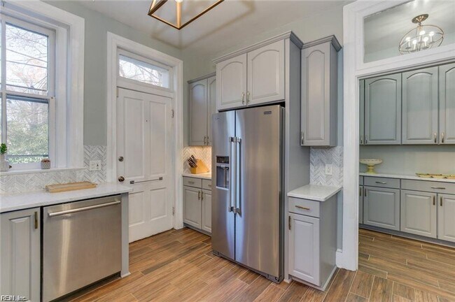 Building Photo - 632 Redgate Ave