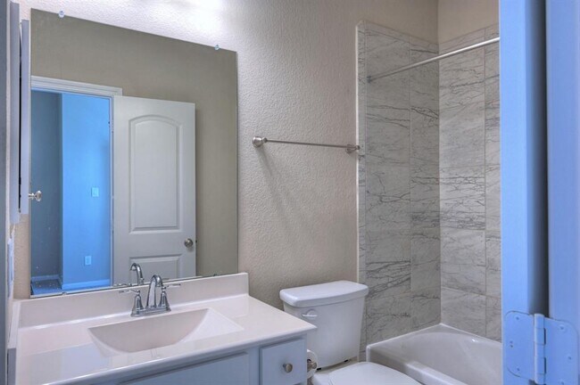 Building Photo - 8739 Tubelo Mill Dr