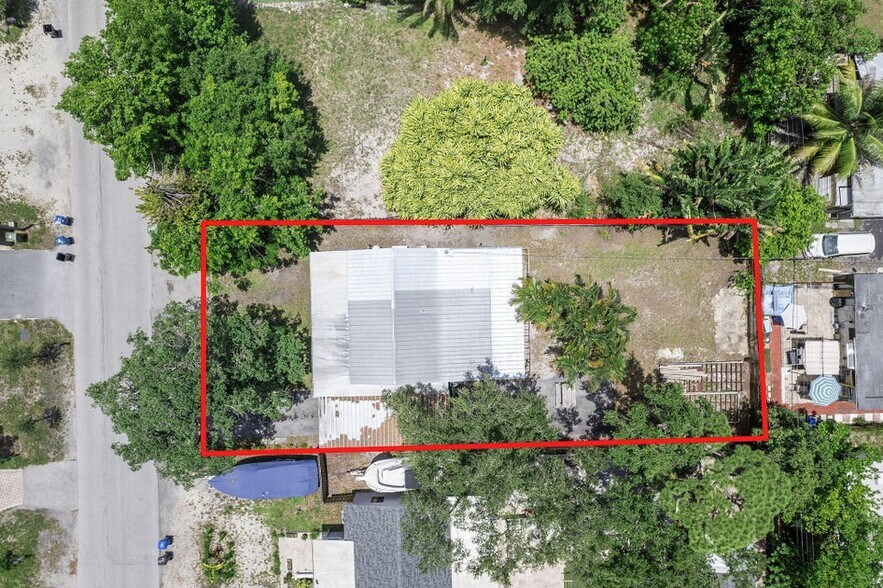 Building Photo - 1292 SW 25th Ave