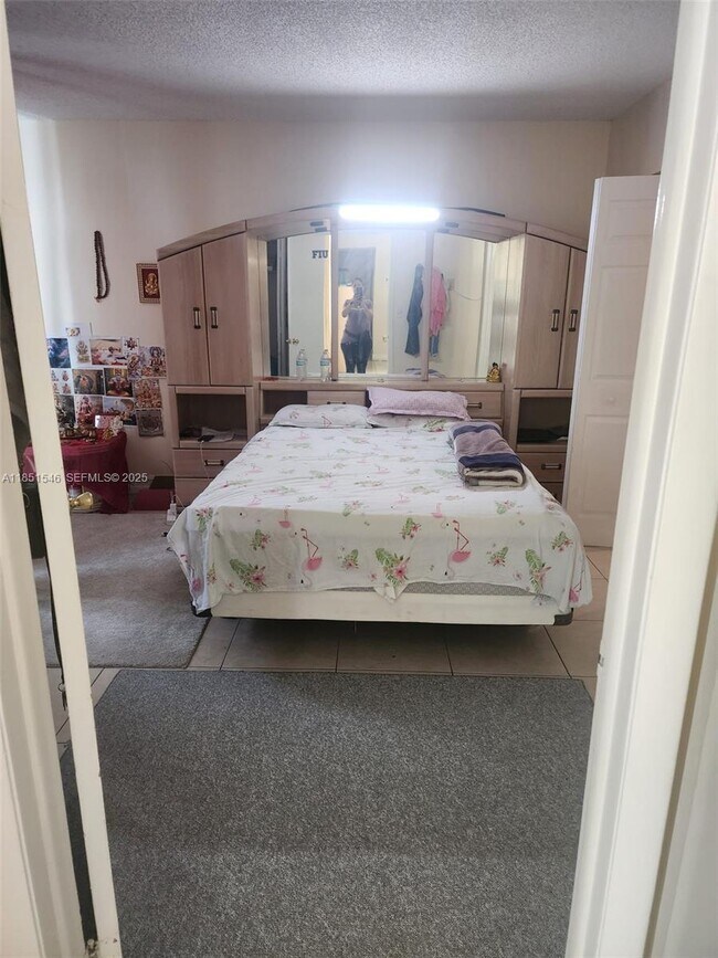 Building Photo - 2055 SW 122nd Ave