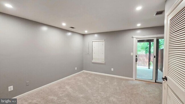 Building Photo - 4248 Ashmere Cir
