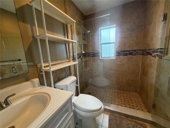 Building Photo - 414 SW 2nd Terrace