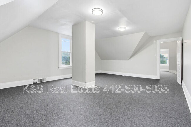 Building Photo - 29 E Orchard Ave