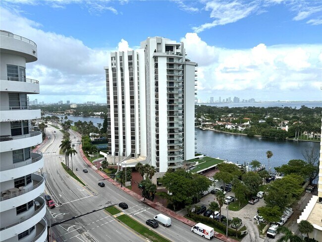 Building Photo - 5555 Collins Ave