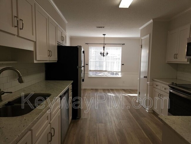 Building Photo - 4756 Red Leaf Way