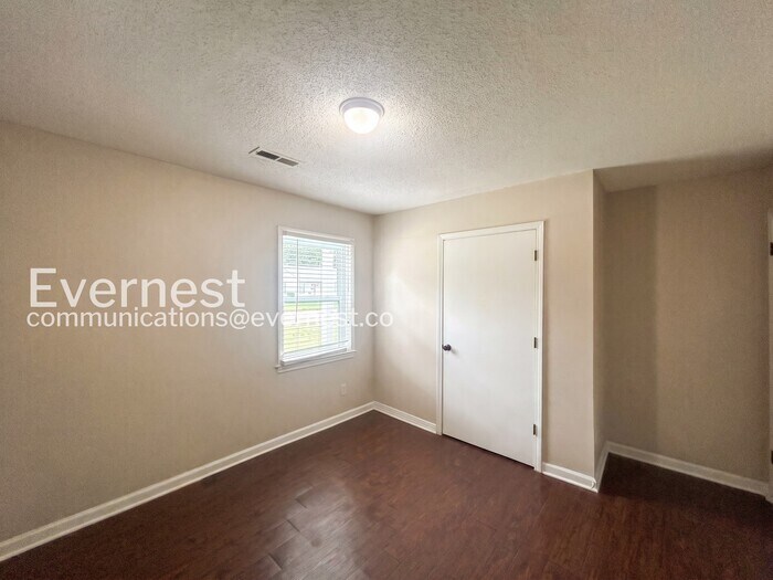 Building Photo - 4909 Buford Ave