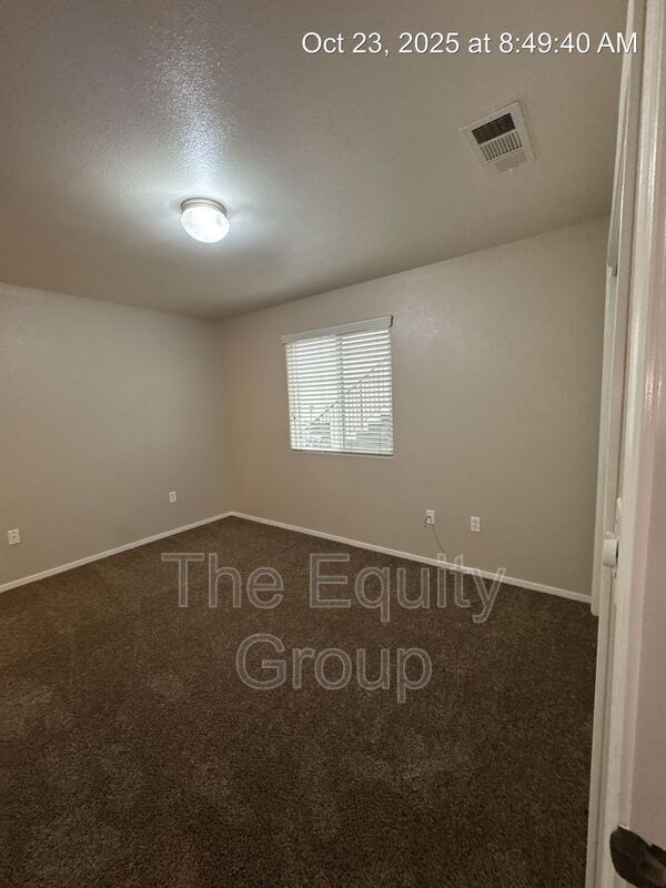 Building Photo - 2901 N Zachary St