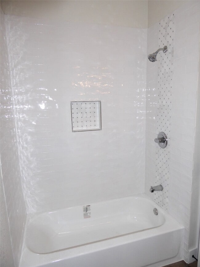 Building Photo - 3414 Ave N Ursuline St