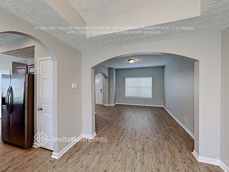 Building Photo - 3015 New Haven Ln