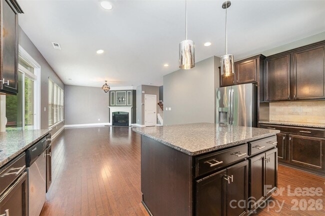 Building Photo - 3004 Fallondale Rd