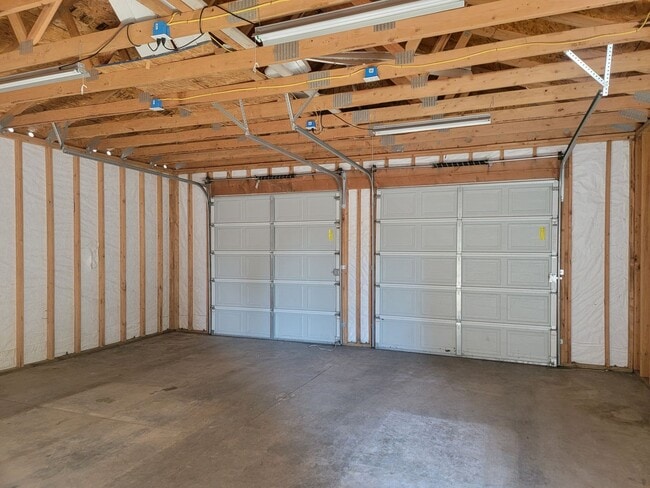 Building Photo - Charming Craftsman In Lincoln District