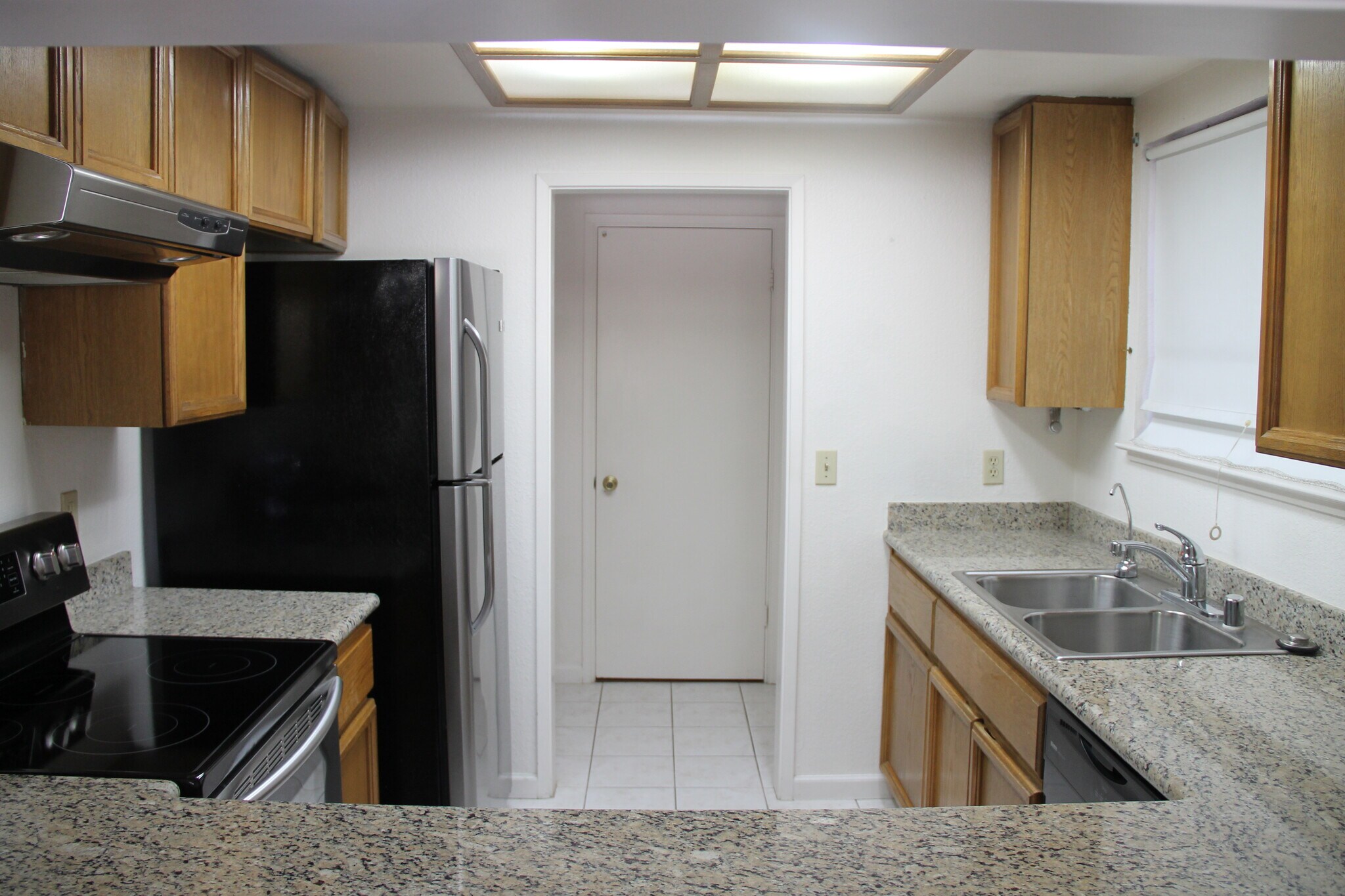Kitchen - 16989 Sorrel Way